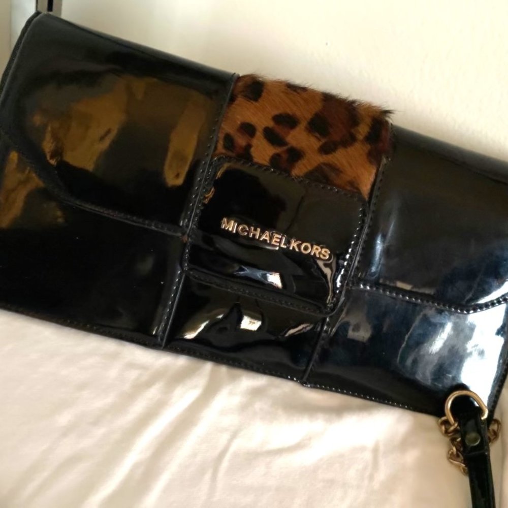 MIchael Kors clutch